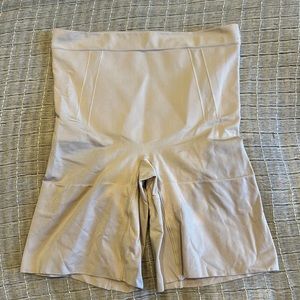 BRAND NEW Spanx - never worn